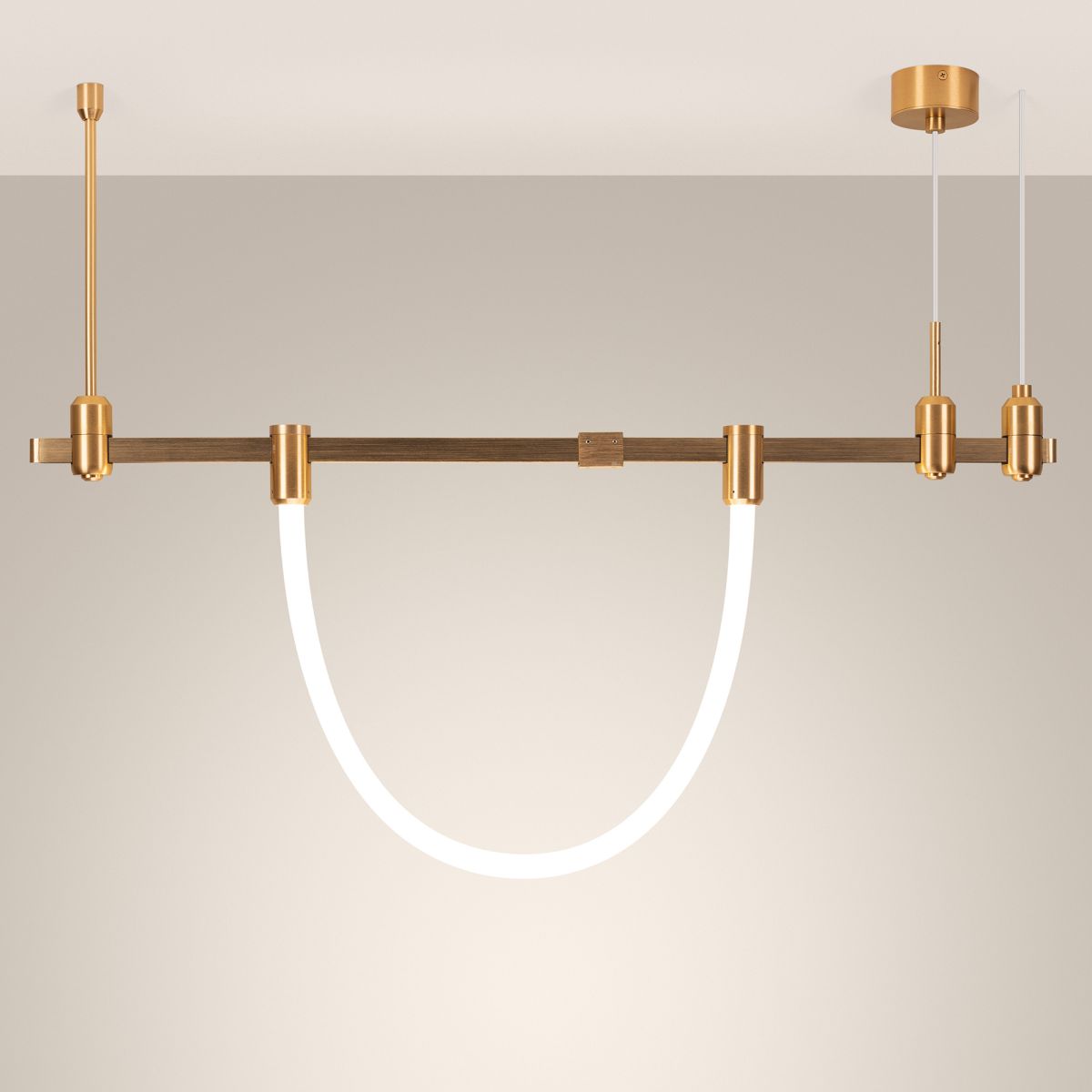 Трековый светильник Arlight ART-APRIORI-TUBE-ELASTIC-R38-L2000-24W Warm3000 (Золото, 360 deg, 48V) (IP20 Металл) 049280(1)