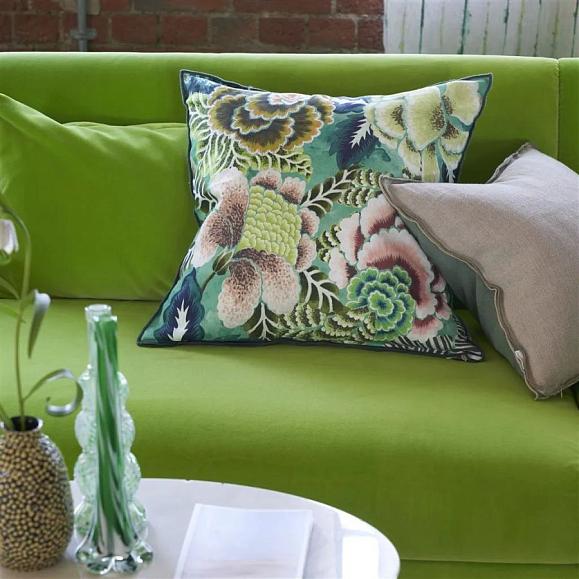 Подушка CCDG1456, Rose De Damas, Jade, Designers Guild 55 x 55см