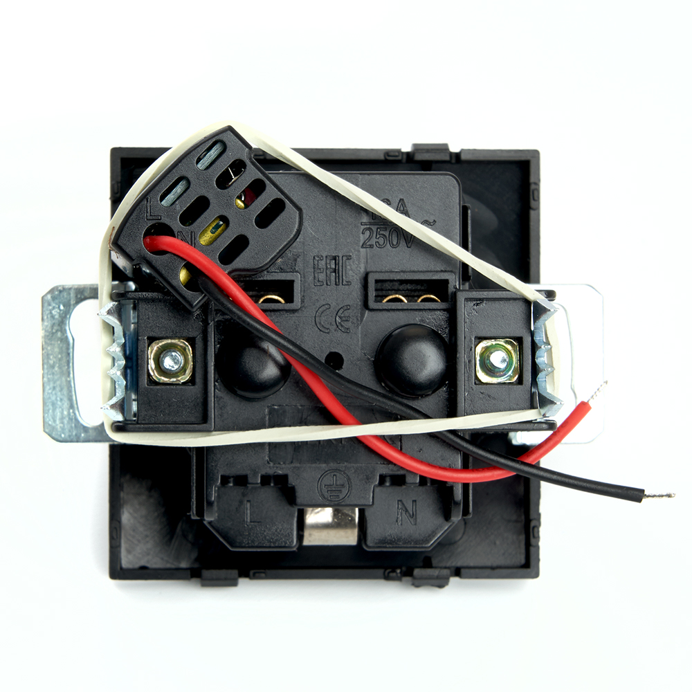 Розетка 1-местная с/з с защитной шторкой и USB Stekker Эрна PST16-9111-03 49155