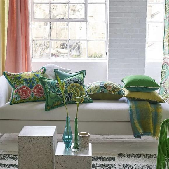 Подушка CCDG1468, Rose De Damas Embroidered, Jade, Designers Guild 60 x 45см
