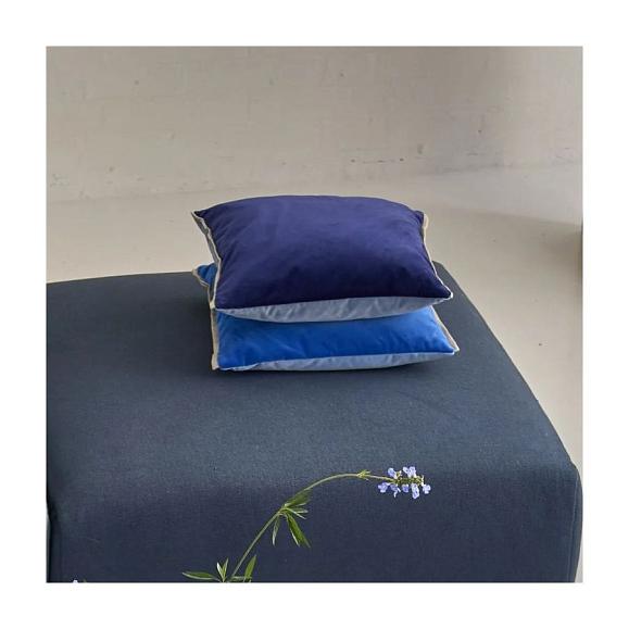 Подушка CCDG1546, Varese, Cerulean & Sky, Designers Guild 43 x 43см
