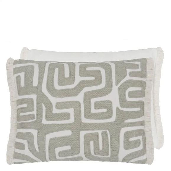 Подушка CCDG1601, Tokusa Embroidered Linen/Cotton, Sepia, Designers Guild 40 x 30см