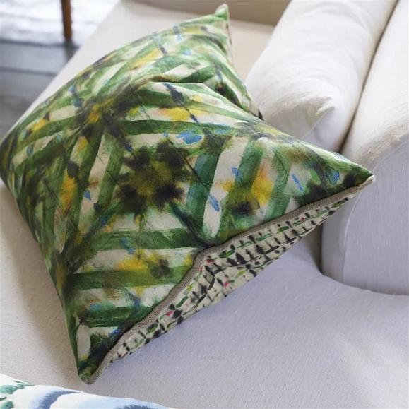 Подушка CCDG1459, Parquet Batik, Forest, Designers Guild 60 x 45см