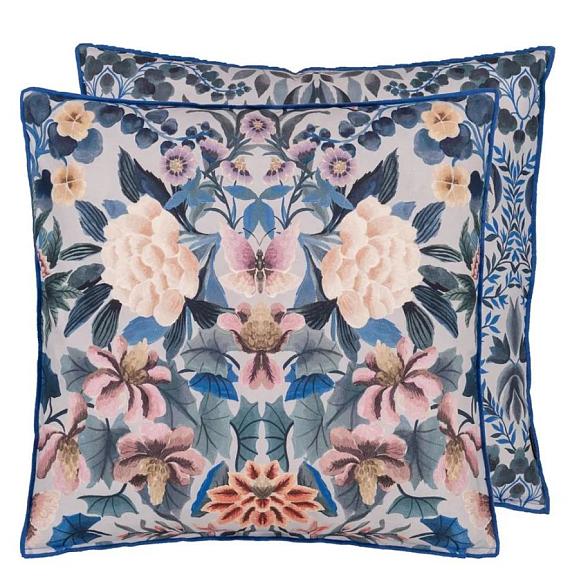 Подушка CCDG1384, Ikebana Damask, Slate Blue, Designers Guild 50 x 50см