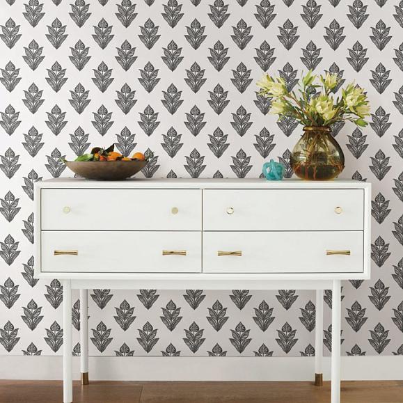 Обои York BW3977 Lotus Motif Soft Black/White