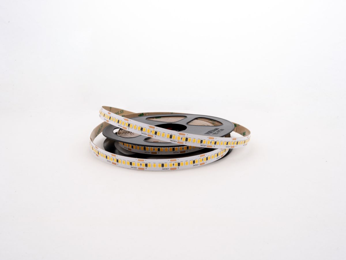 Светодиодная лента LEDS POWER 2835 240/м (18Вт/м) 24В теплая 006604