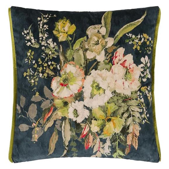 Подушка CCDG1573, Margaretta Velours, Noir, Designers Guild 55 x 55см