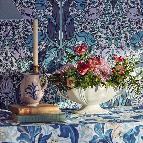 Обои Morris 217338 Spring Thicket Indigo/Lilac