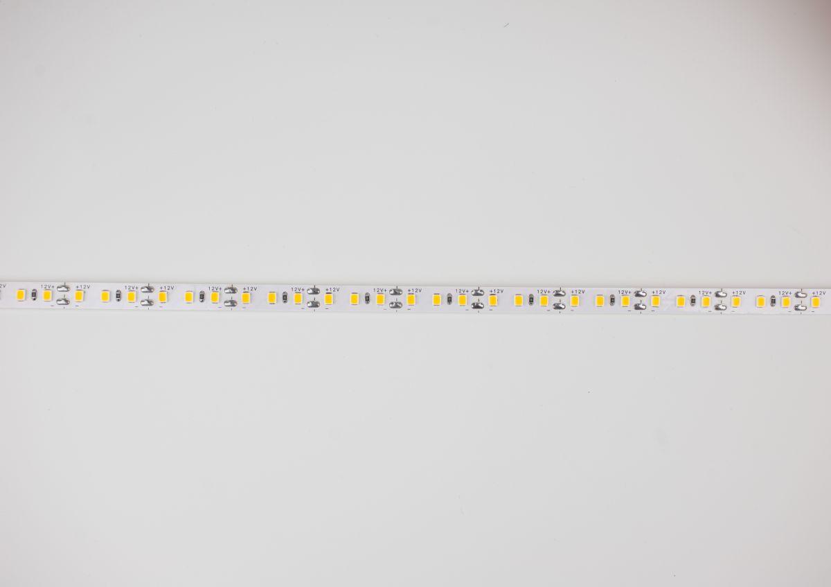Светодиодная лента LEDS POWER 2835 120/м (10Вт/м) 12В теплая 008660