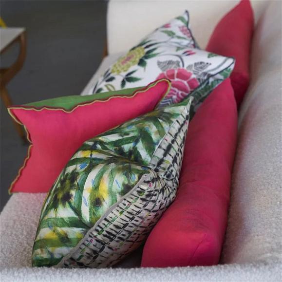 Подушка CCDG1459, Parquet Batik, Forest, Designers Guild 60 x 45см