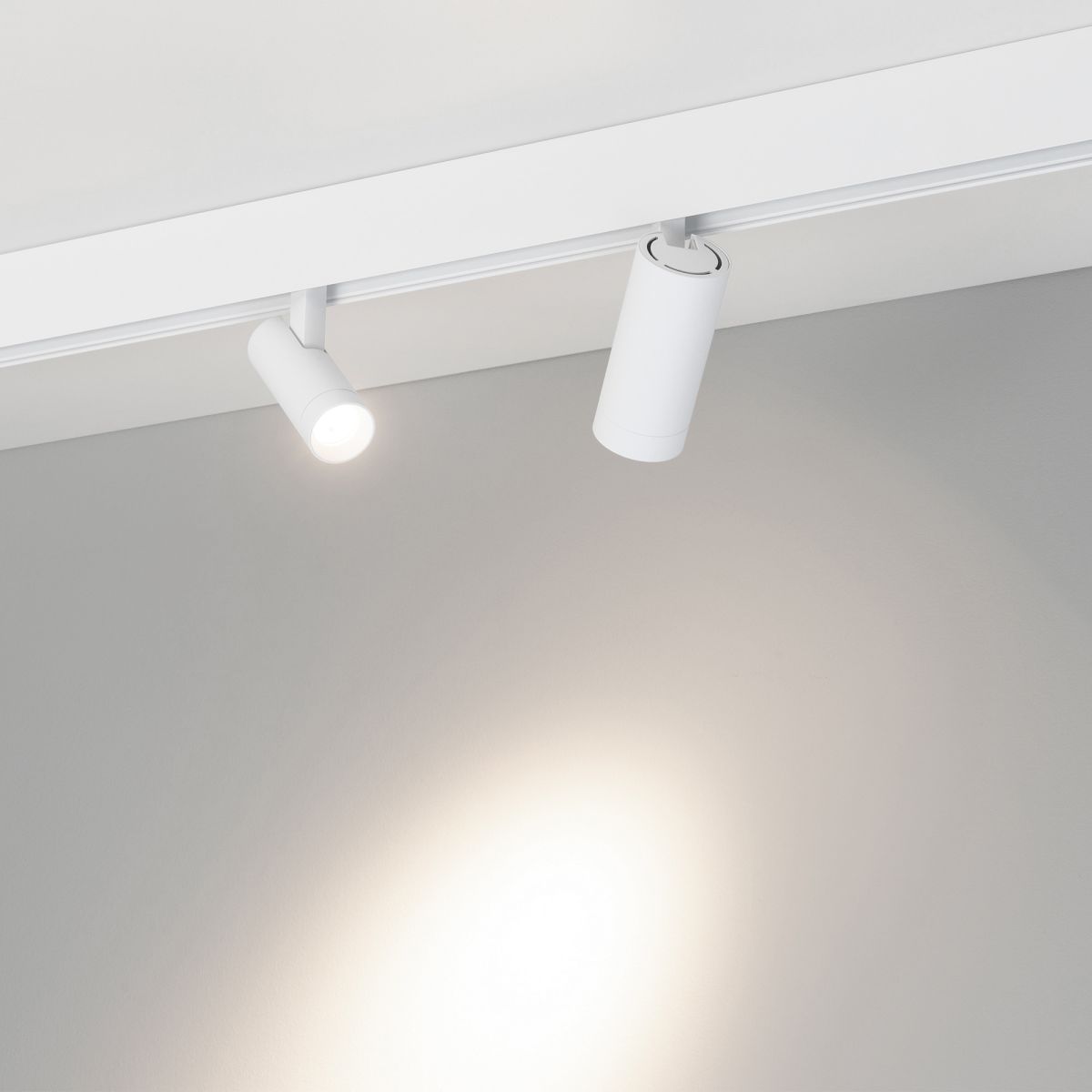 Трековый магнитный светильник Arlight MAG-ORIENT-SPOT-R45-12W Warm3000 (Белый, 50 deg, 48V) (IP20 Металл) 053725(1)