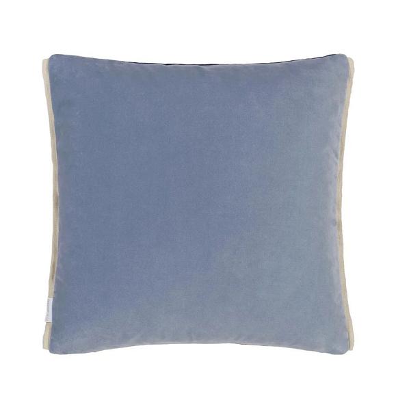 Подушка CCDG1546, Varese, Cerulean & Sky, Designers Guild 43 x 43см