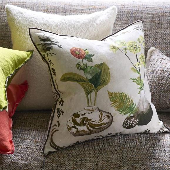 Подушка CCDG1585, Kawana Linen, Sepia, Designers Guild 50 x 50см