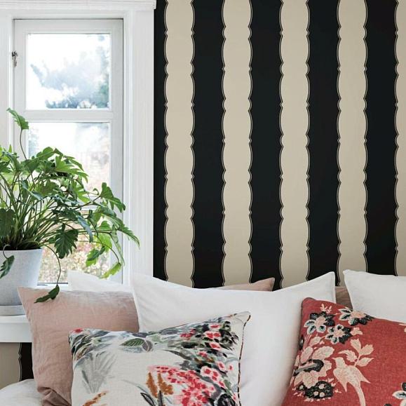 Обои York GR6015 Scalloped Stripe Black