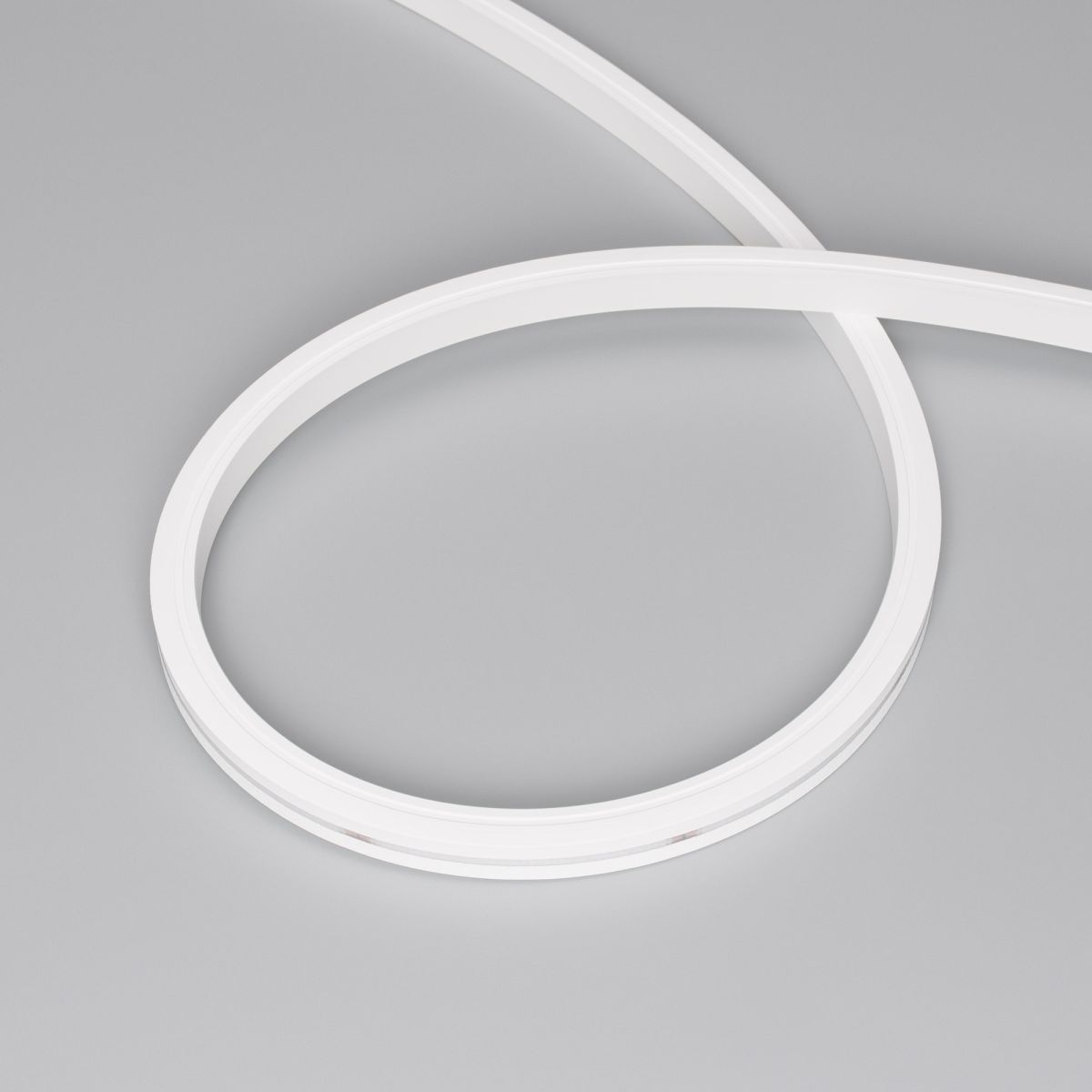 Светодиодная лента герметичная Arlight MOONLIGHT-PRO-TOP-X360-13x12mm 24V RGB (12 W/m, IP67, 10m, wire x2) (Вывод боковой) 055310