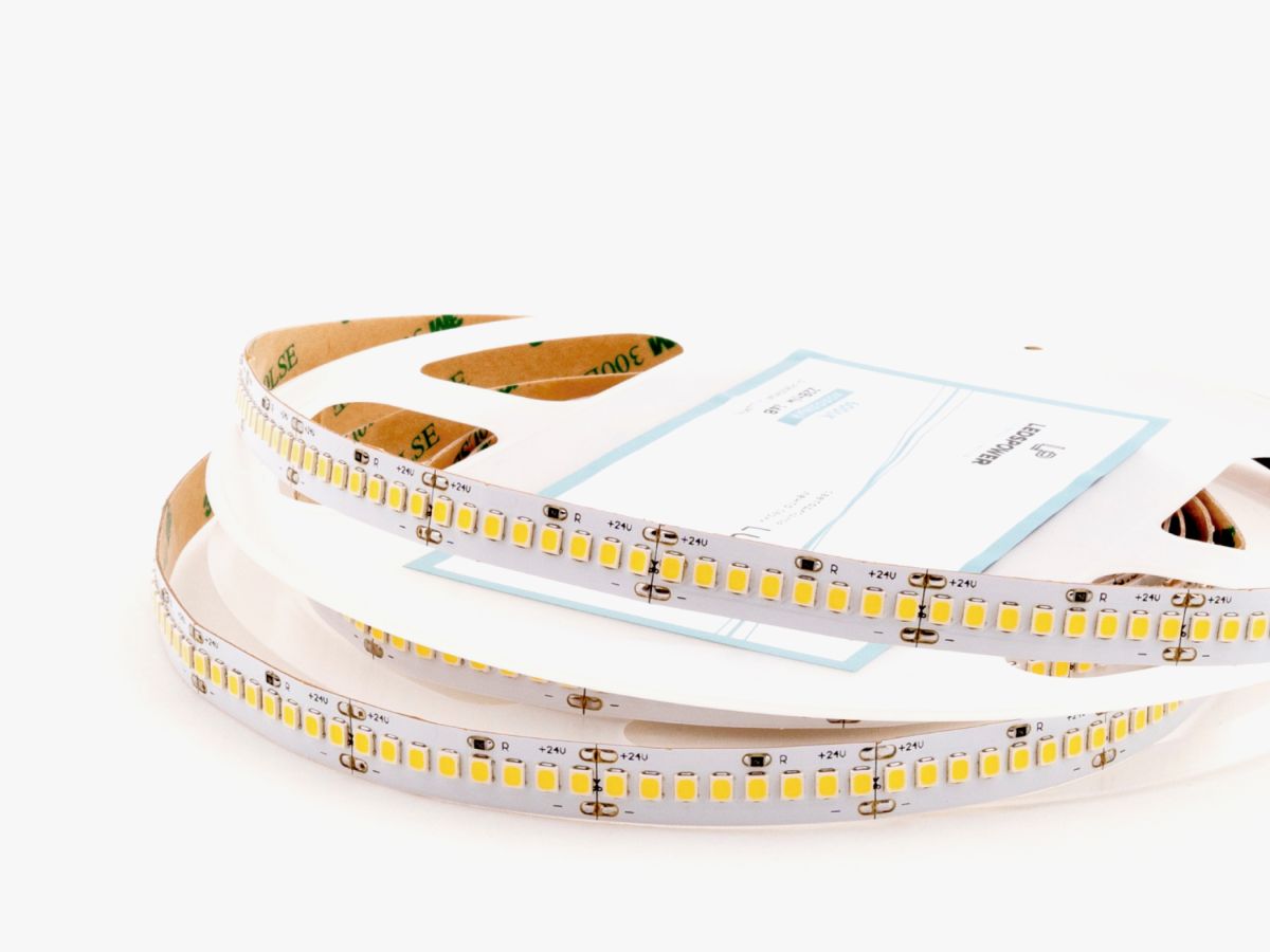 Светодиодная лента LEDS POWER 2835 240/м (22Вт/м) 24В холодная LUX160 006215