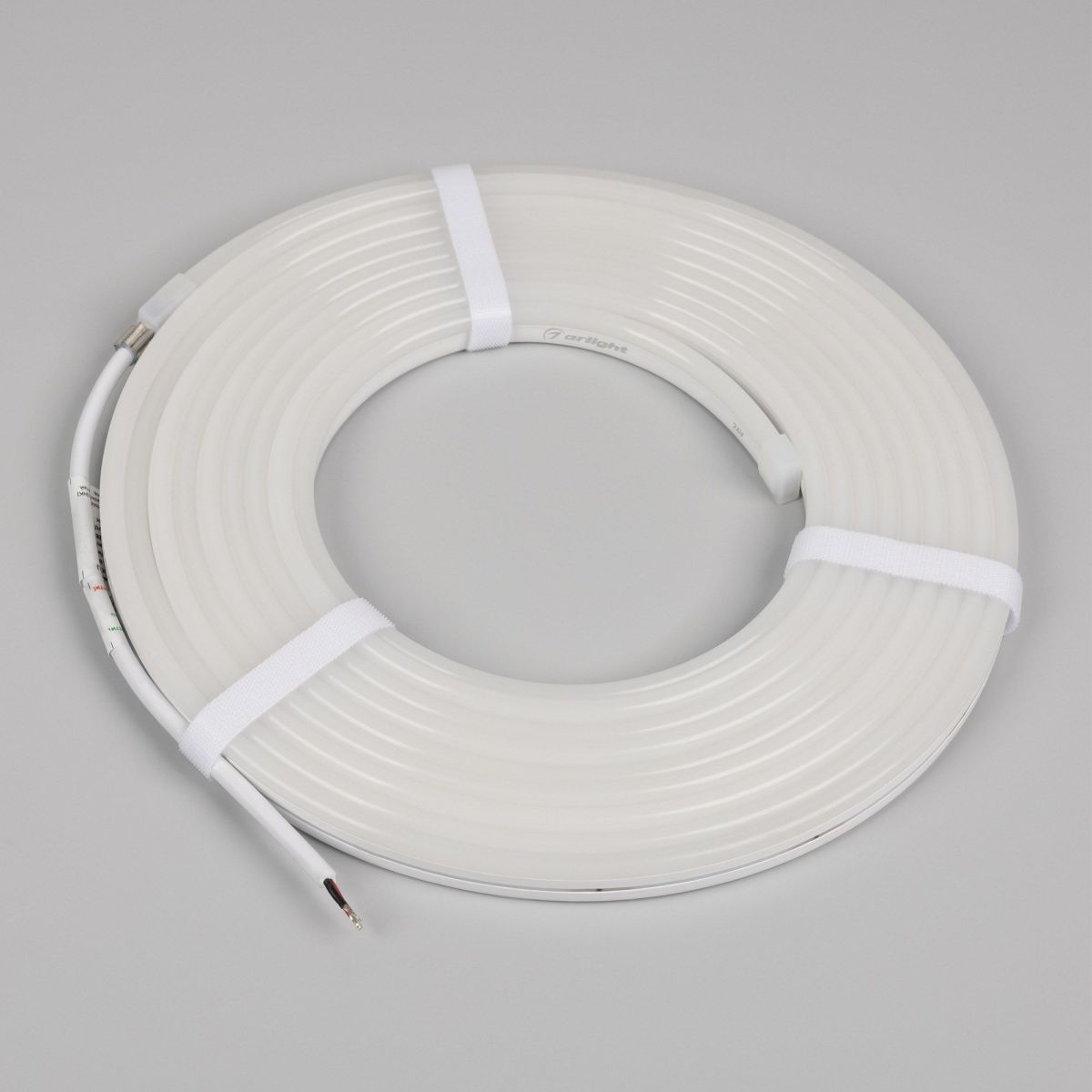 Светодиодная герметичная лента Arlight HALO-SIDE-A160-06x13mm 24V Warm3000 (10 W/m, IP67, 5m, wire x1) 053366