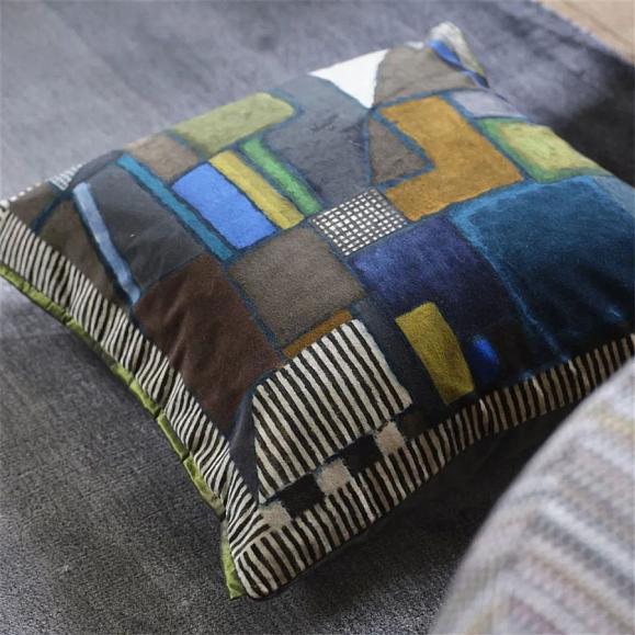 Подушка CCDG1579, Raku Patchwork Velvet, Chocolate, Designers Guild 50 x 50см
