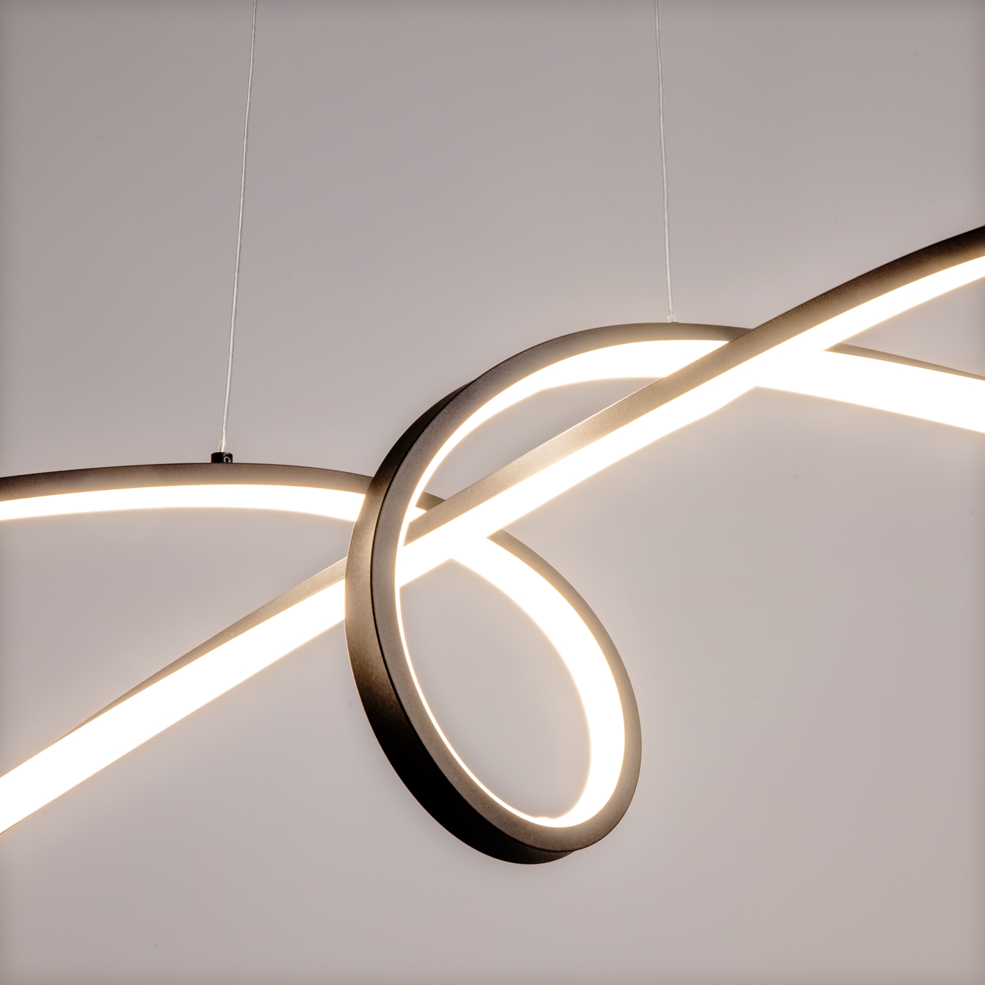 Подвесной светильник Maytoni Curve MOD156PL-L52B4K