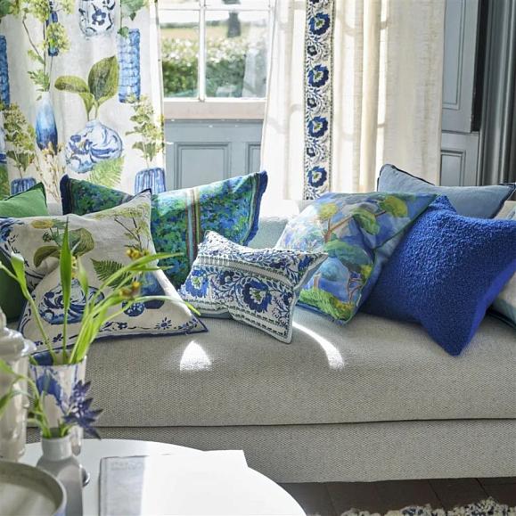 Подушка CCDG1580, Matsu Cotton, Cobalt, Designers Guild 50 x 50см