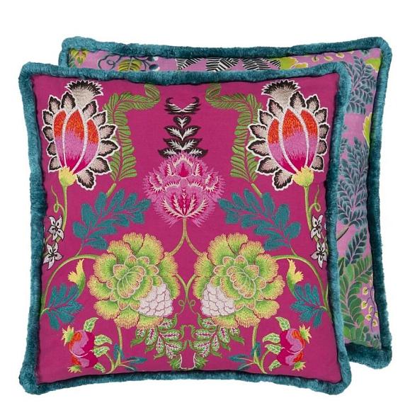 Подушка CCDG1467, Brocart Decoratif Embroidered, Cerise, Designers Guild 50 x 50см