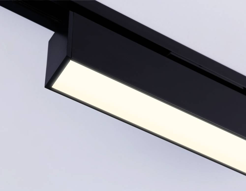 Трековый однофазный светильник Ambrella Light Track System GL6765