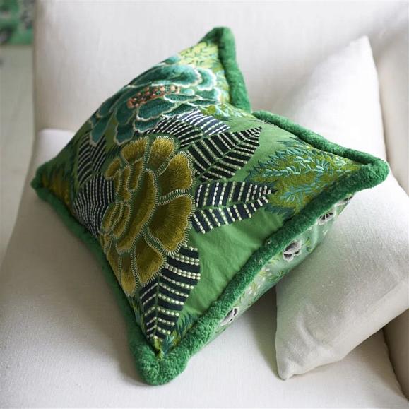 Подушка CCDG1468, Rose De Damas Embroidered, Jade, Designers Guild 60 x 45см