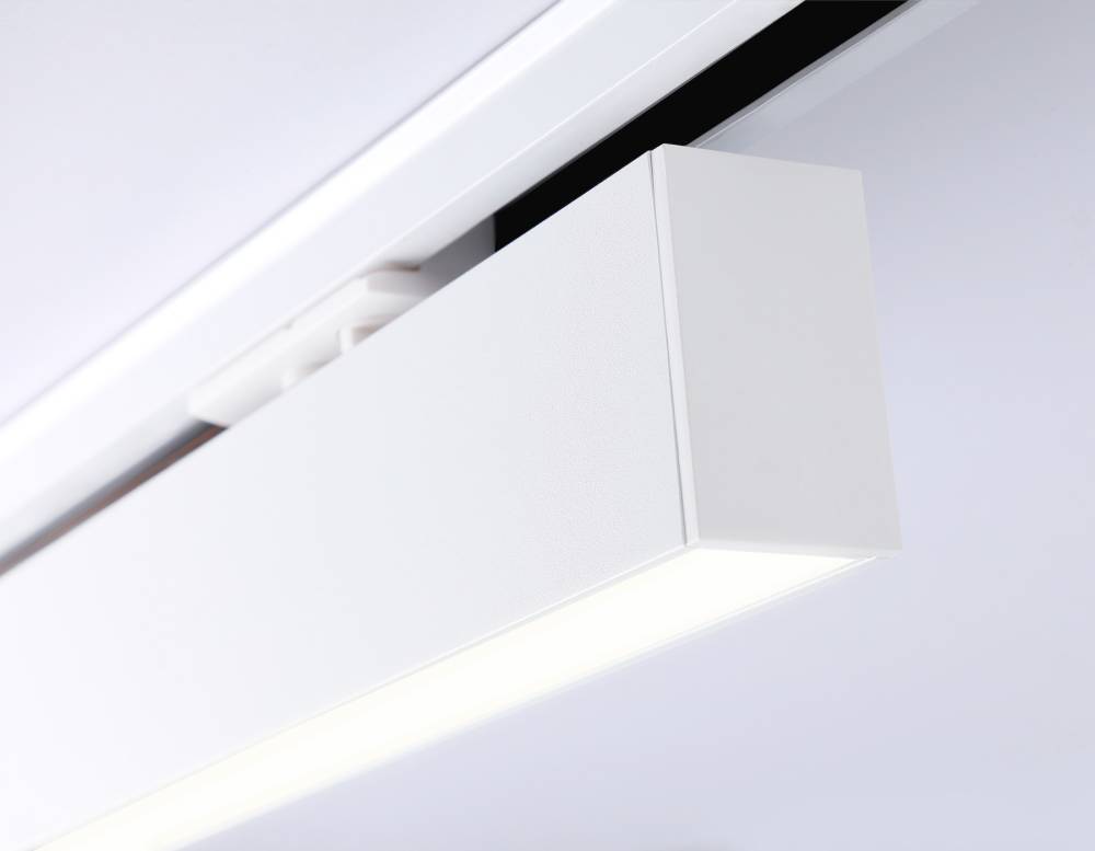 Трековый однофазный светильник Ambrella Light Track System GL6761