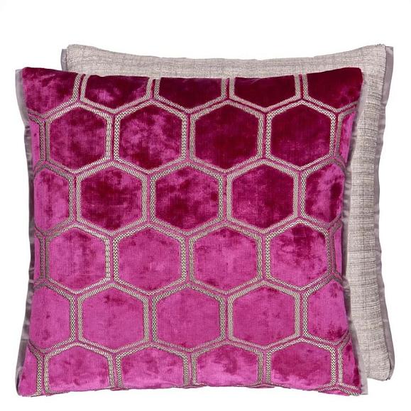 Подушка CCDG1314, Manipur, Fuchsia, Designers Guild 43x43см