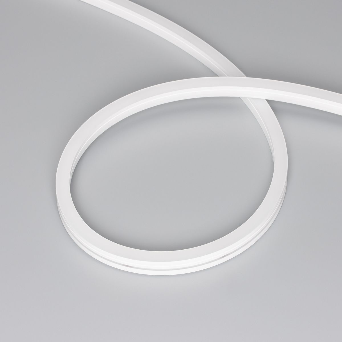 Светодиодная лента герметичная Arlight MOONLIGHT-PRO-SIDE-X360-12x17mm 24V RGB (12 W/m, IP67, 10m, wire x2) (Вывод боковой) 055317