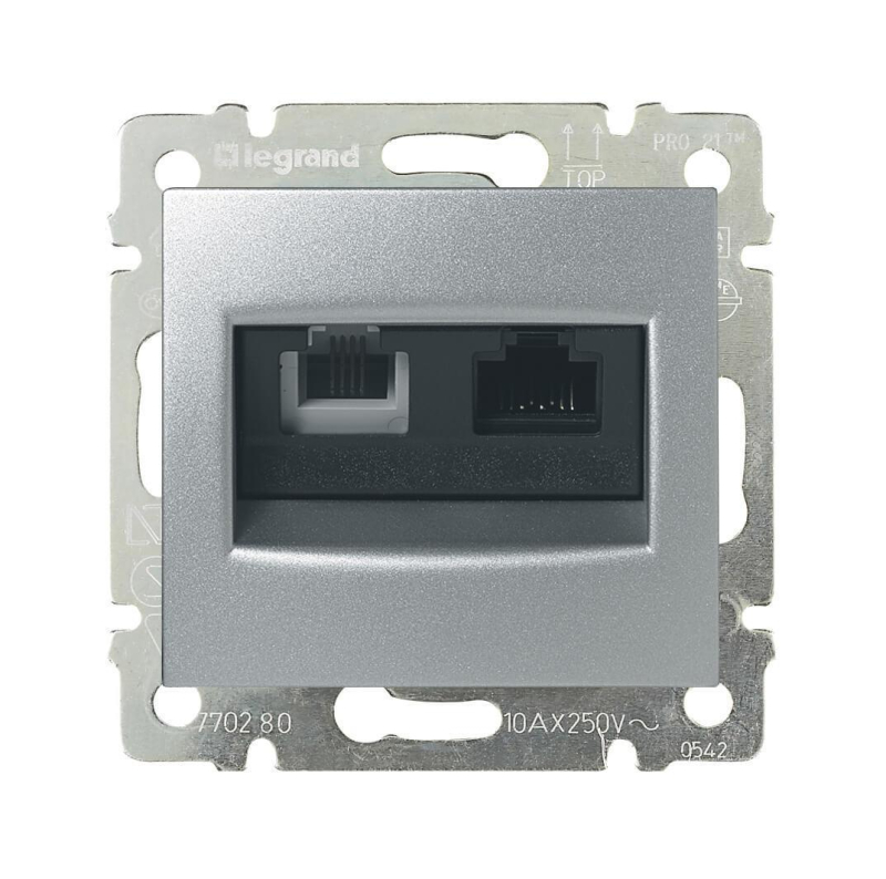 Розетка комбинированная RJ11+RJ45 Legrand Valena 6 кат UTP на винтах алюминий 770280