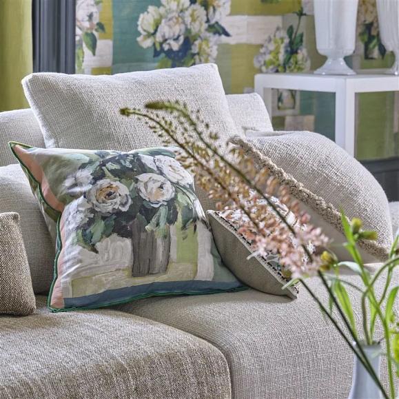 Подушка CCDG1581, Celadon Vase Cotton, Celadon, Designers Guild 50 x 50см
