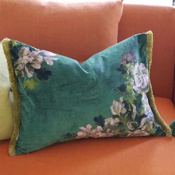 Подушка CCDG1461, Fleurs D Artistes Velours, Vintage Green, Designers Guild 60 x 45см
