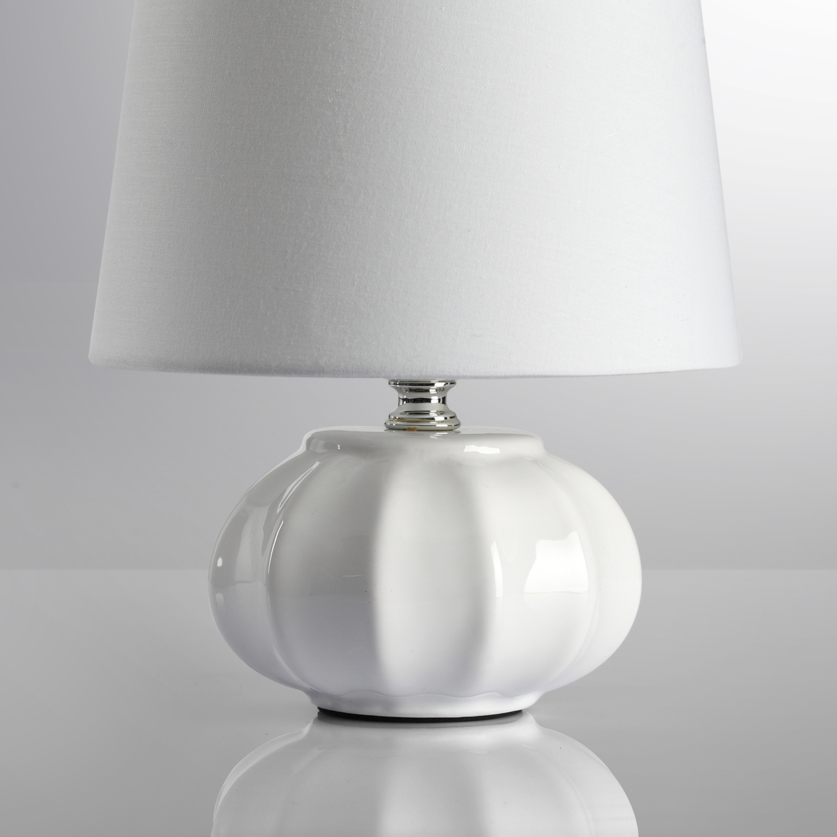 Настольная лампа Lumion Moderni Hama 8145/1T
