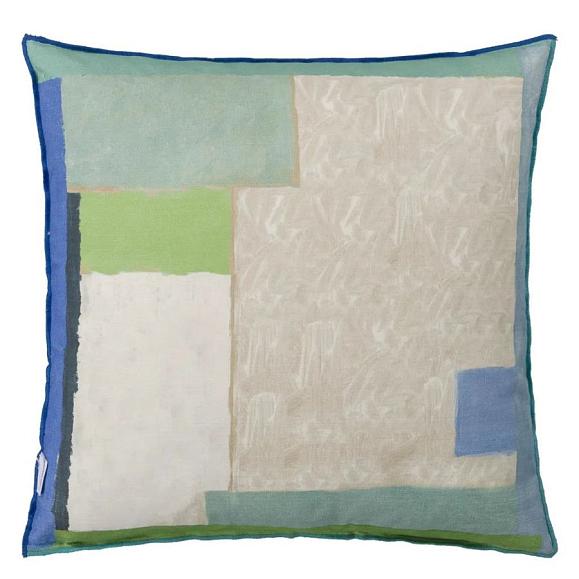 Подушка CCDG1582, Celadon Vase Cotton, Delft, Designers Guild 50 x 50см