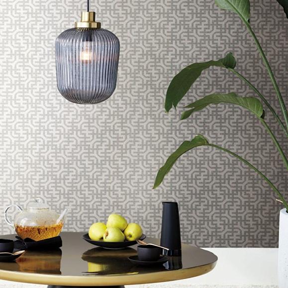 Обои York 5802 Dynastic Lattice White/Silver