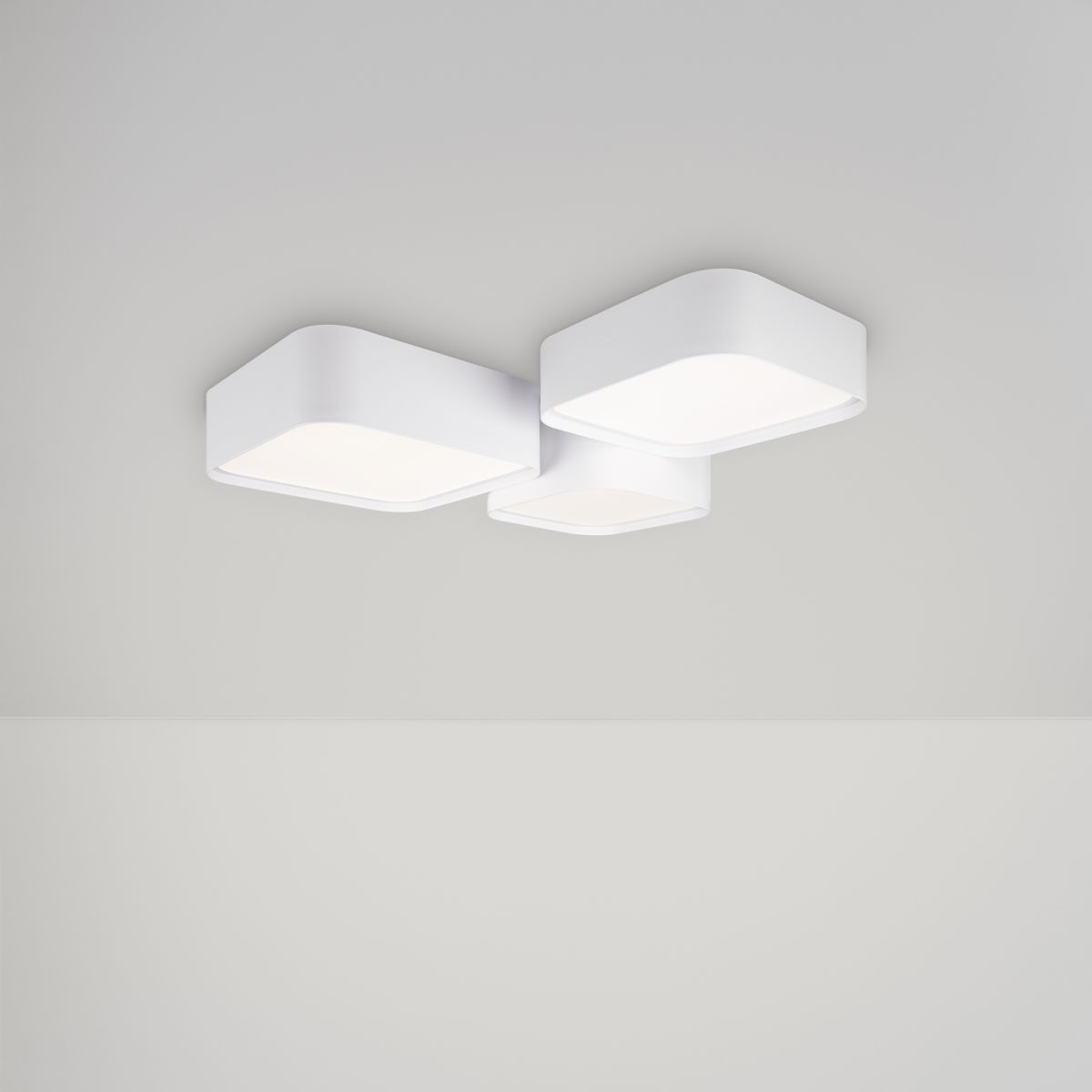 Потолочный светильник Freya Cube FR6096CL-L106W