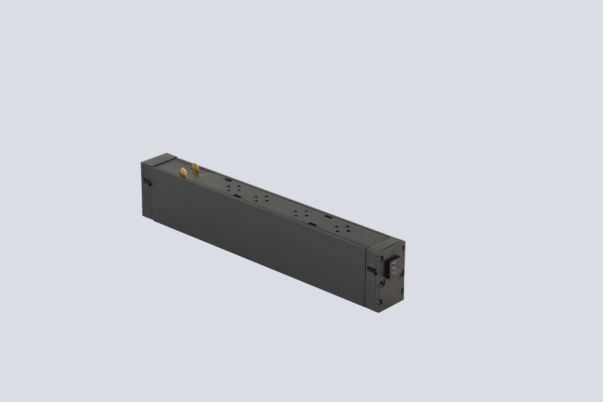 Трековый светильник Crystal Lux Space 220 CLT 0.35 001 12W BL M4000K