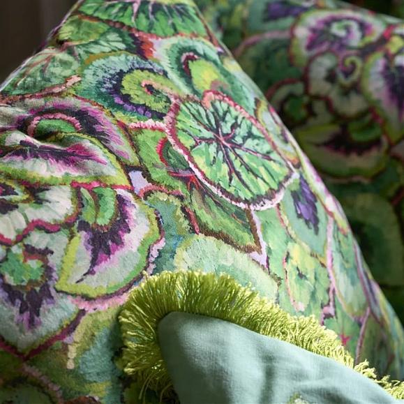 Подушка CCDG1586, Leaf Glaze Embroidered Cotton, Emerald, Designers Guild 50 x 50см
