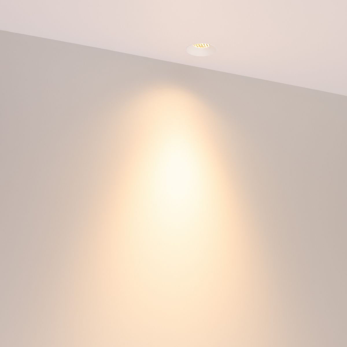 Светильник безрамочный Arlight DL-INTRAL-R39-6W Warm3000 (Белый RAL9003, 36 deg, 230V) (IP20 Металл) 064941