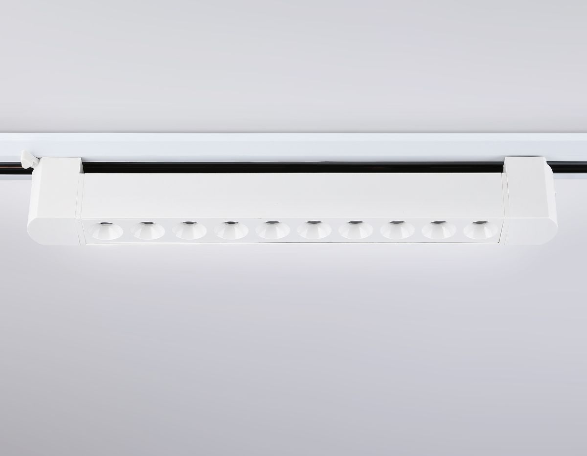 Трековый однофазный светильник Ambrella Light Track system GL6706