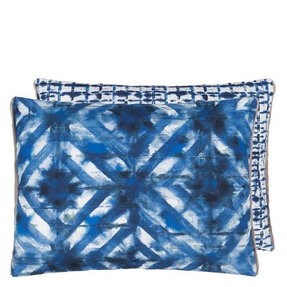 Подушка CCDG1458, Parquet Batik, Indigo, Designers Guild 60 x 45см