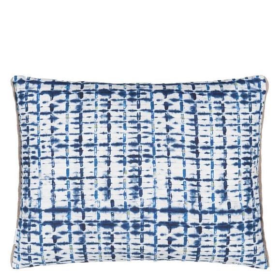 Подушка CCDG1458, Parquet Batik, Indigo, Designers Guild 60 x 45см