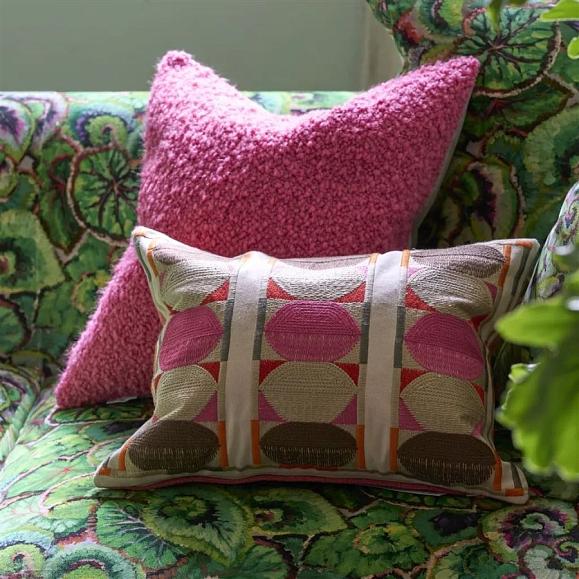 Подушка CCDG1594, Kushime Embroidered Cotton, Fuchsia, Designers Guild 40 x 30см