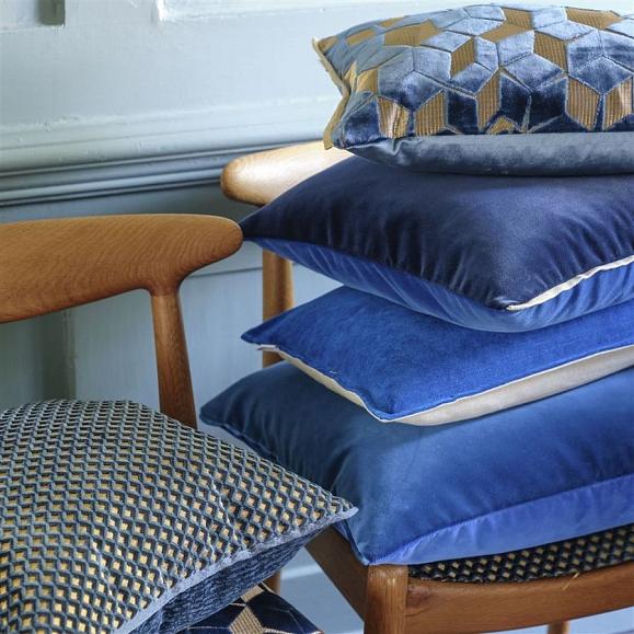 Подушка CCDG0954, Portland, Delft, Designers Guild 43x43см