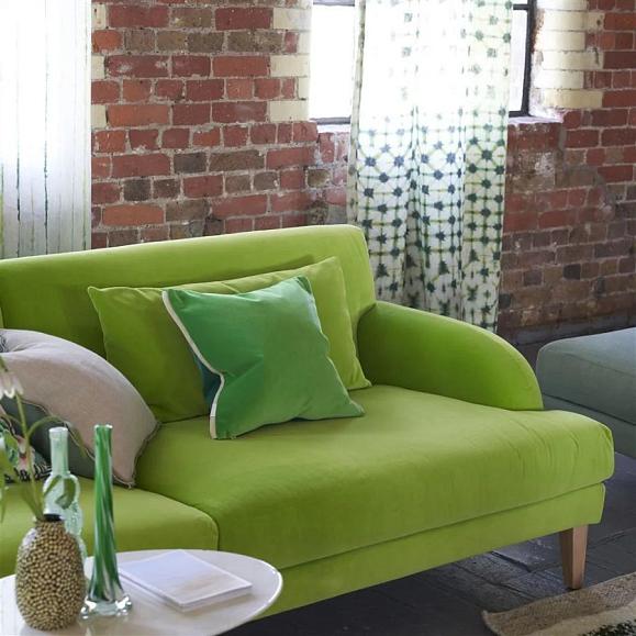 Подушка CCDG1472, Varese, Viridian & Apple, Designers Guild 43 x 43см