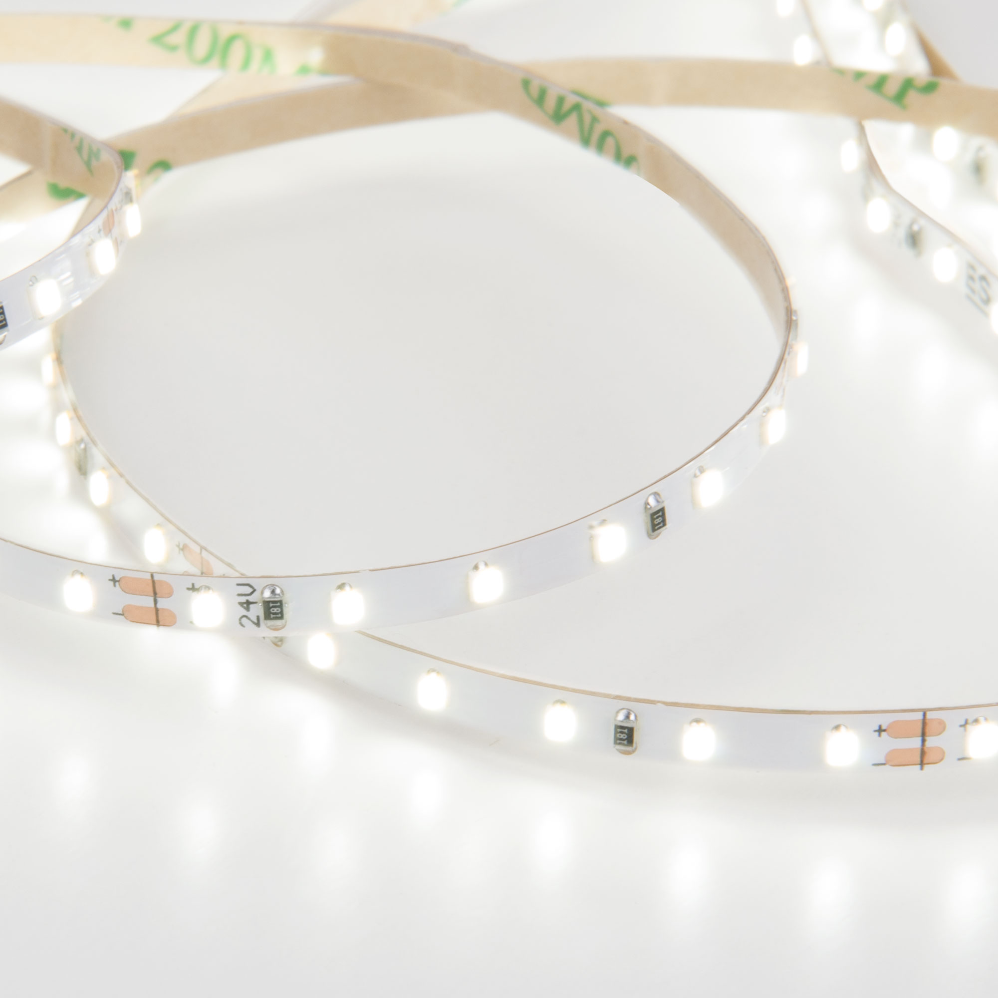 Светодиодная лента Elektrostandard 24V 8W 120Led 2116 IP20 холодный белый 5м 4690389176685 a056427