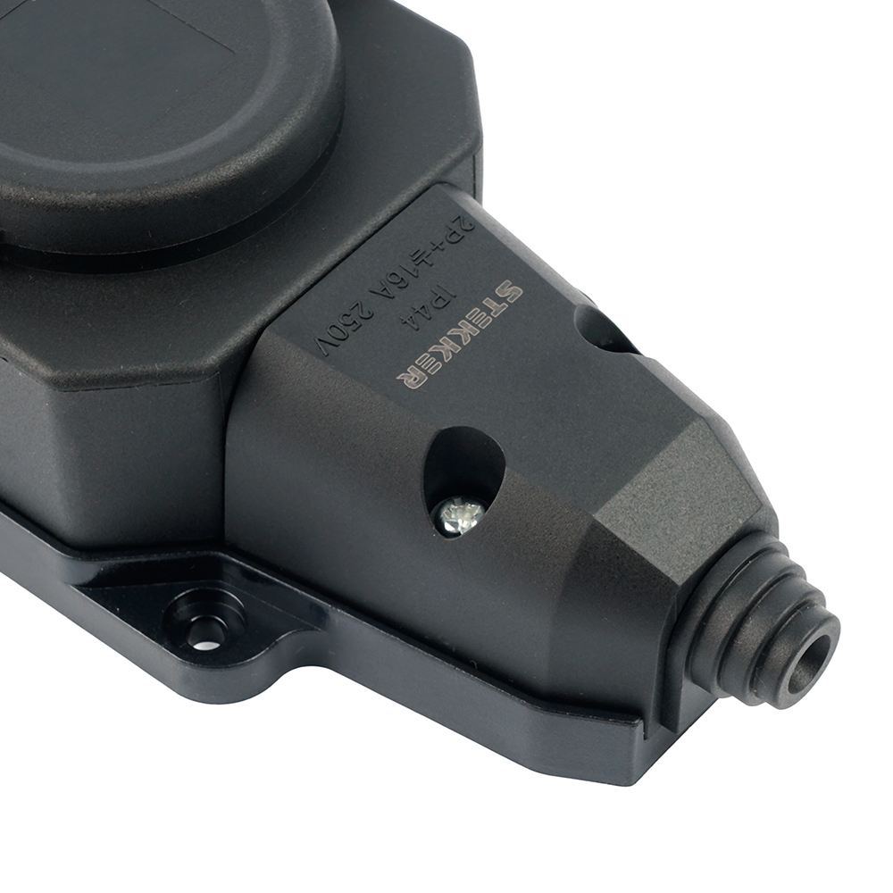 Розетка переносная 3-местная c/з Stekker RST16-3-44 250В 16А IP44 черный 50806