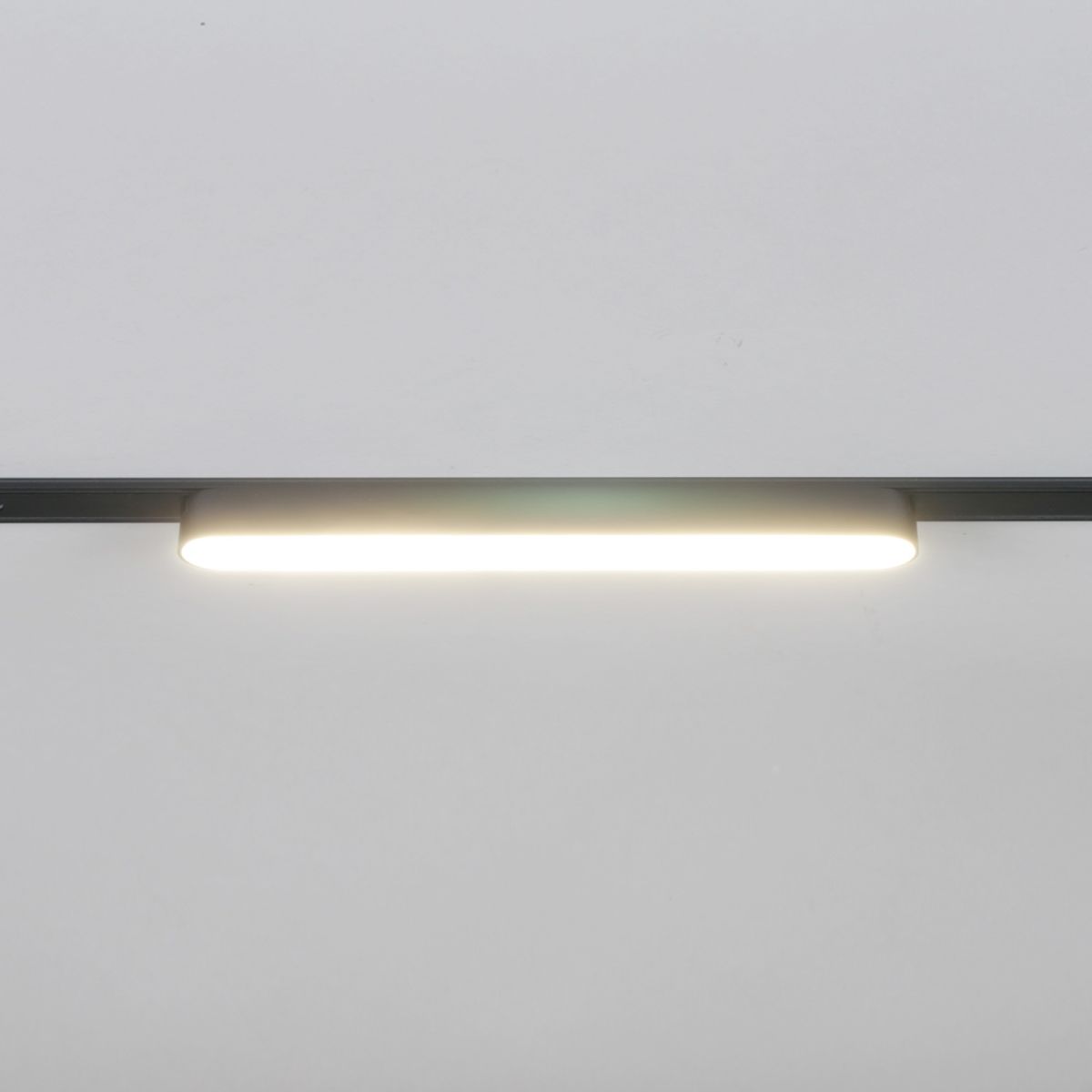 Трековый магнитный светильник (CCT+SMART) Reluce 13001-9.3-001UR magnetic LED16W BK CCT+SMART