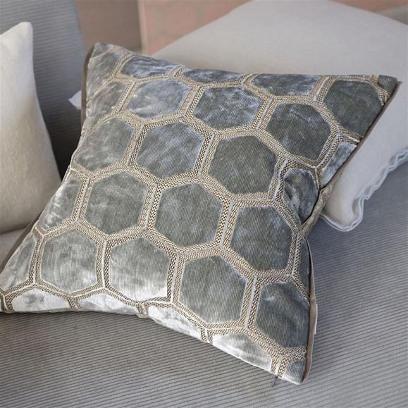 Подушка CCDG0988, Manipur, Silver, Designers Guild 43х43см